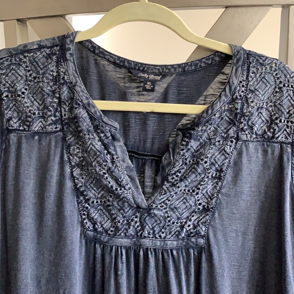 Lucky Brand Tunic Top - Picture 2 of 4